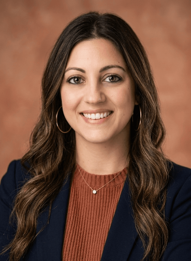Portrait of Elvi, travel advisor